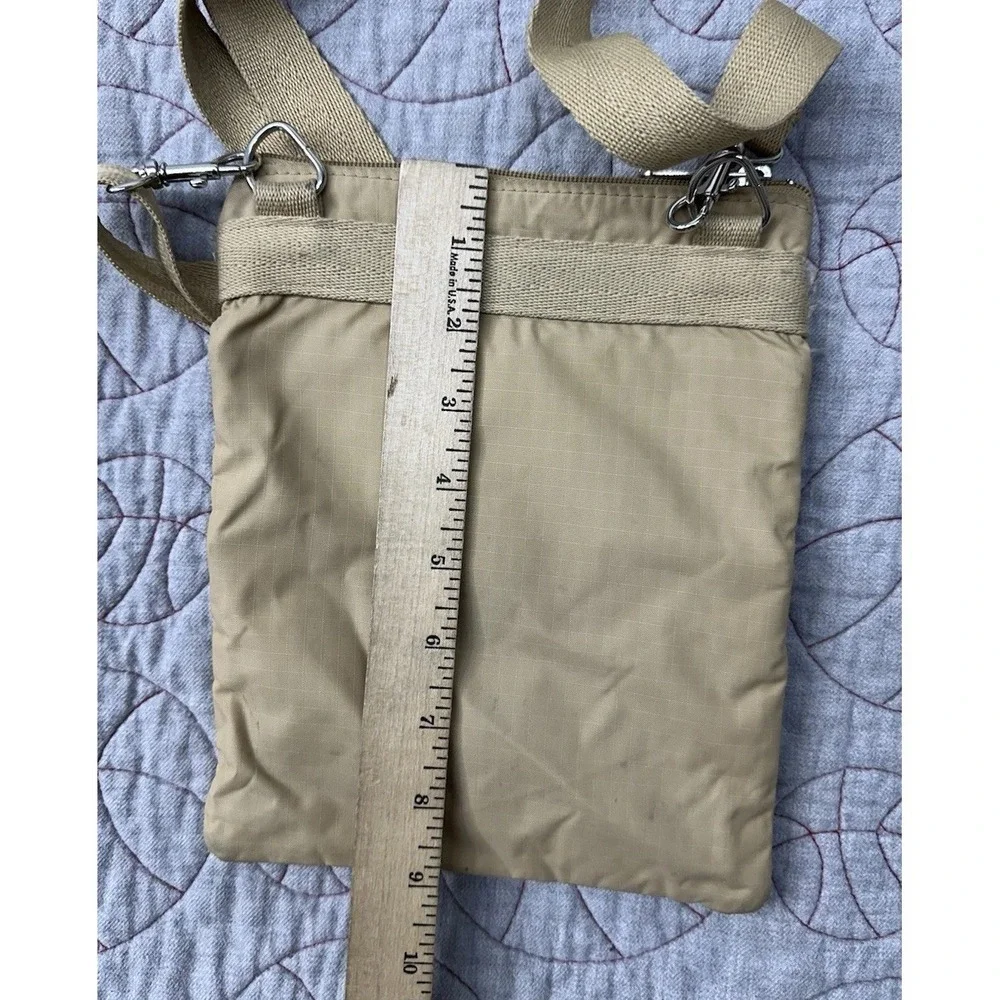 LeSportsac Kasey Crossbody Bag Beige 3 Zip Pockets / Women's Small